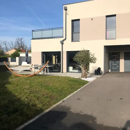 Confort - 3 Piscine Et Jardin Villa